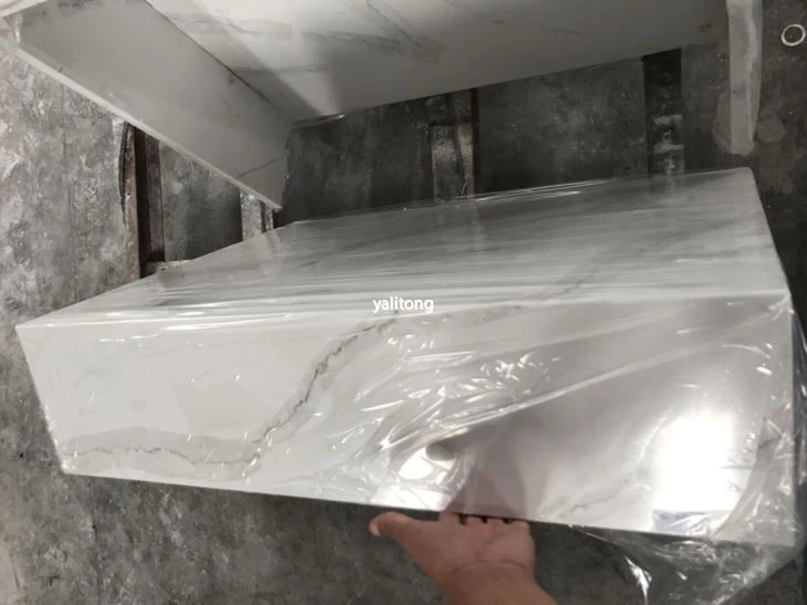 Mitered Edge Calacatta